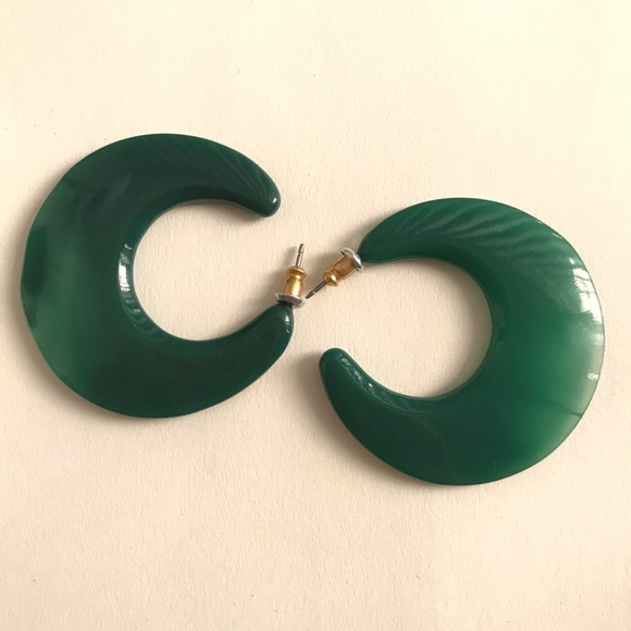 Green Plastic Hoops - Picture 1 of 1